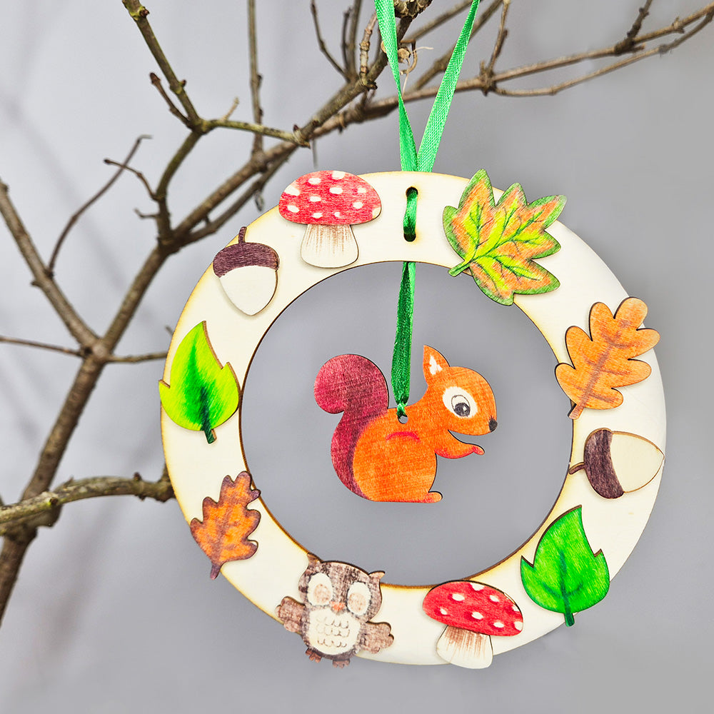 explore art and design using natural materials! This extensive kit supports rubbings, collage, weaving, printmaking, and more, helping kids discover colour, pattern, texture, and form. Includes wooden shapes, branch discs, feathers, clay, wreath kits, and