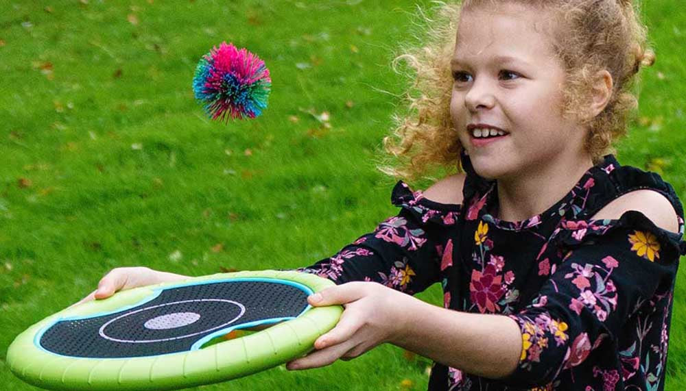 What's the most effective way of encouraging children to participate fully in 30 minutes of physical activity a day?